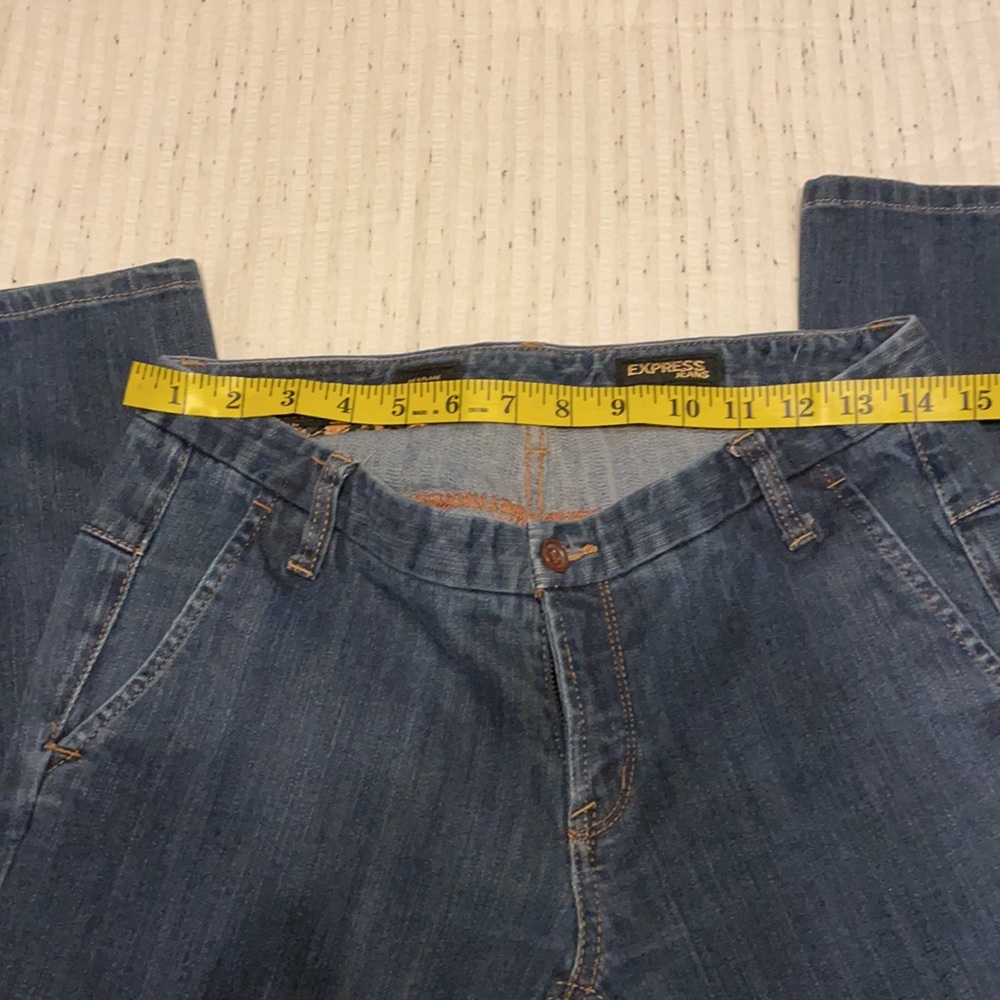 Express Jeans - Picture 2 of 7